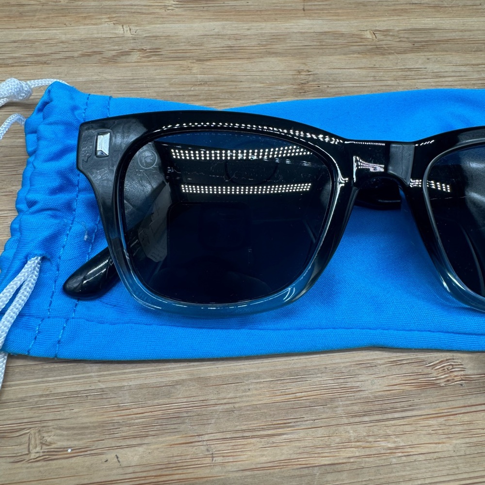 Knockaround Black Polarized Sunglasses unisex - Picture 2 of 9